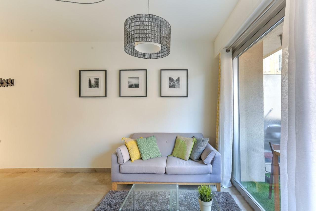 Studio Cosy Merle كان المظهر الخارجي الصورة